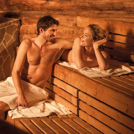 Vital Rhein Main Therme Wellness & הופהיים אם טאונוס