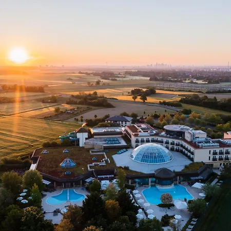 Vital Rhein Main Therme Wellness & فندق هوفهايم آم تاونوس